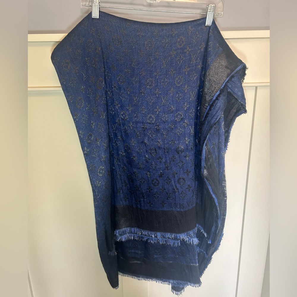 Louis Vuitton “so shine” large blue and silver LV monogram scarf / shawl